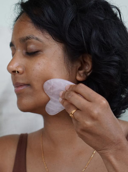 Gua Sha kamen za masažu lica - Rose Quartz - Enlight Shop